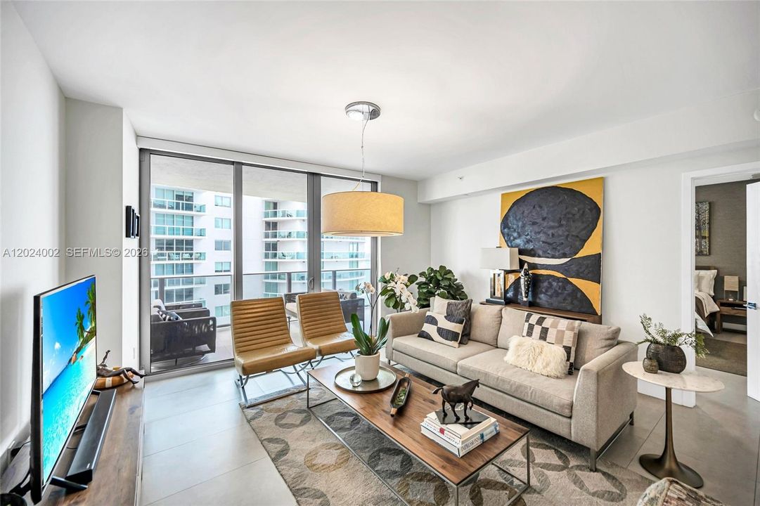 Recently Rented: $6,200 (2 beds, 3 baths, 1161 Square Feet)