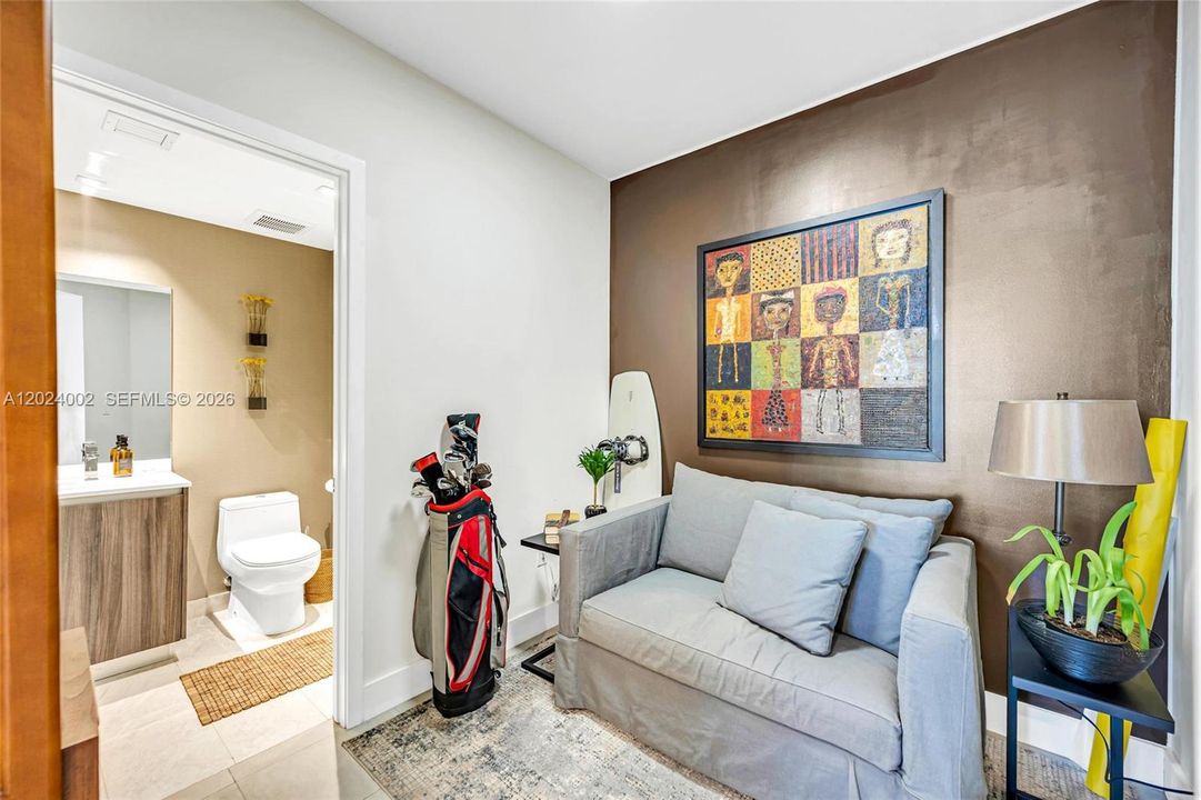 Recently Rented: $6,200 (2 beds, 3 baths, 1161 Square Feet)