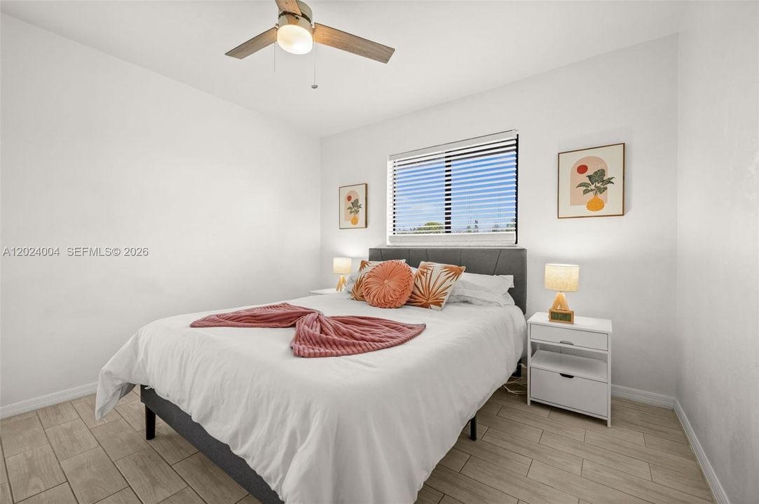 2nd bedroom