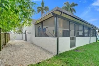Active With Contract: $674,782 (3 beds, 2 baths, 1620 Square Feet)
