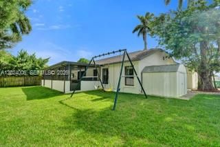 Active With Contract: $674,782 (3 beds, 2 baths, 1620 Square Feet)