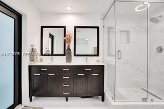Active With Contract: $674,782 (3 beds, 2 baths, 1620 Square Feet)