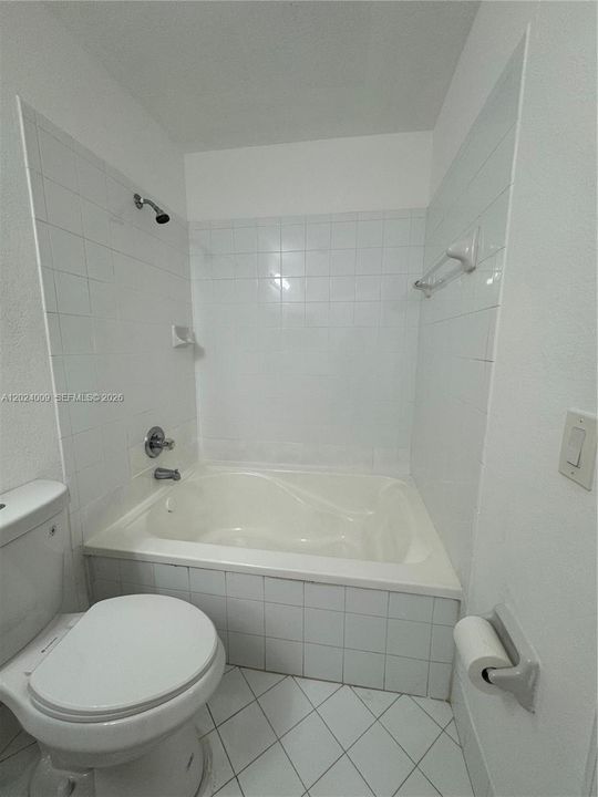 For Sale: $429,000 (3 beds, 2 baths, 1385 Square Feet)