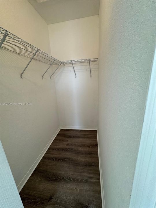 For Sale: $429,000 (3 beds, 2 baths, 1385 Square Feet)
