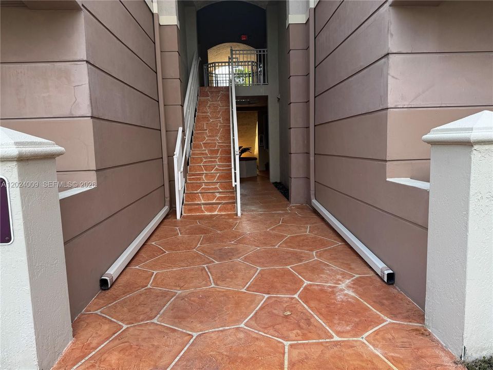 For Sale: $429,000 (3 beds, 2 baths, 1385 Square Feet)