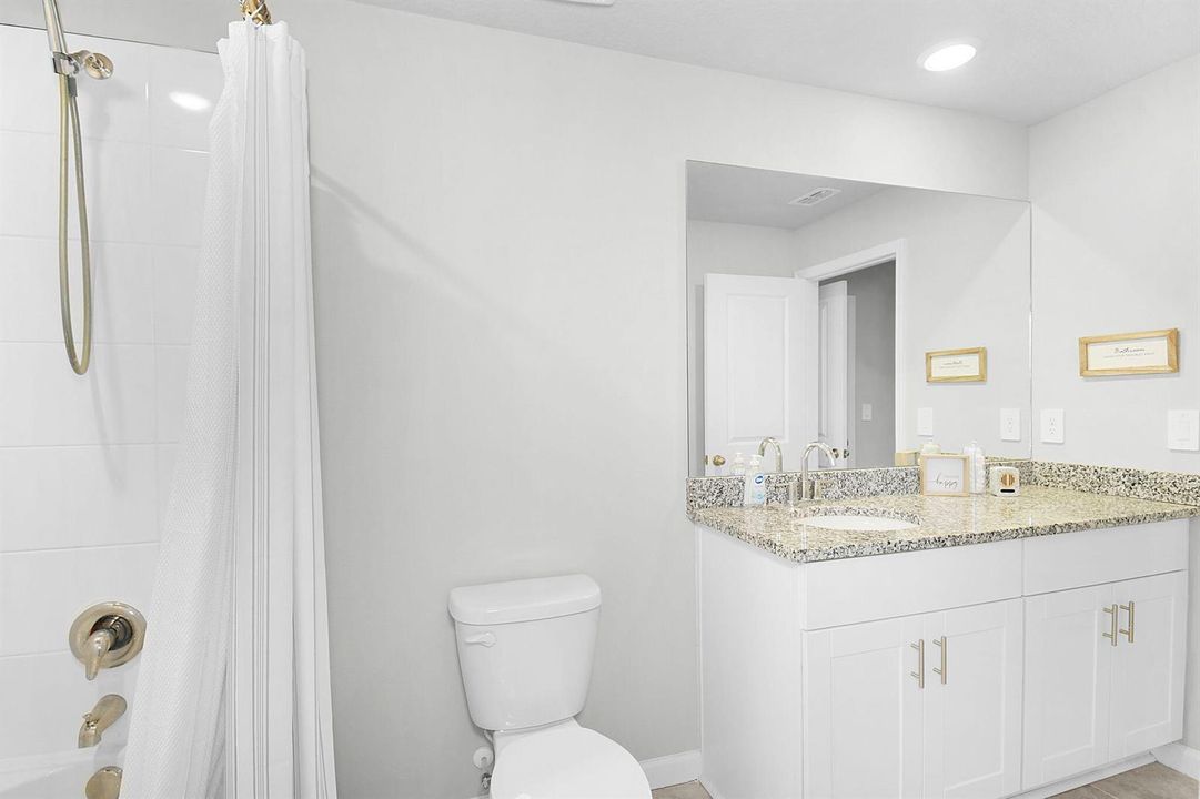 Jack & Jill Bathroom with Tub