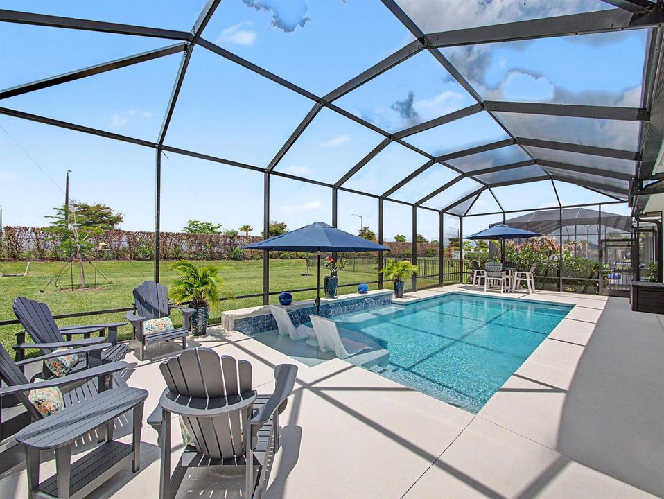 Patio.Pool