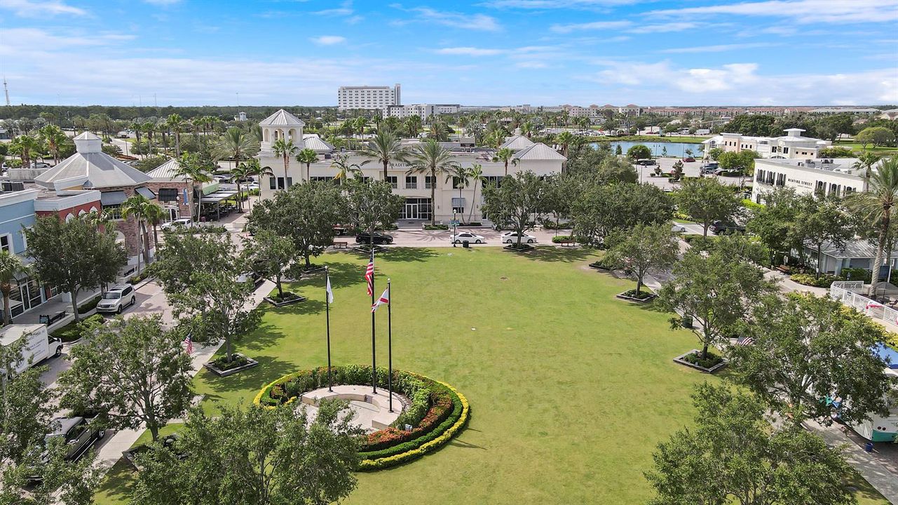 Tradition Square II