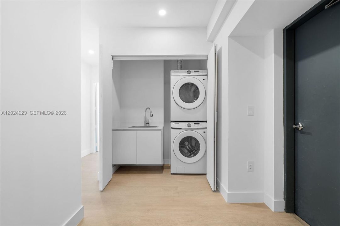 En Renta: $45,000 (6 camas, 7 baños, 6046 Pies cuadrados)
