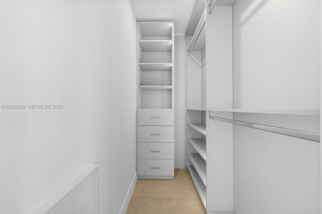 En Renta: $45,000 (6 camas, 7 baños, 6046 Pies cuadrados)