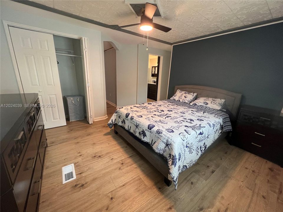 В аренду: $2,250 (2 спален, 2 ванн, 998 Квадратных фут)