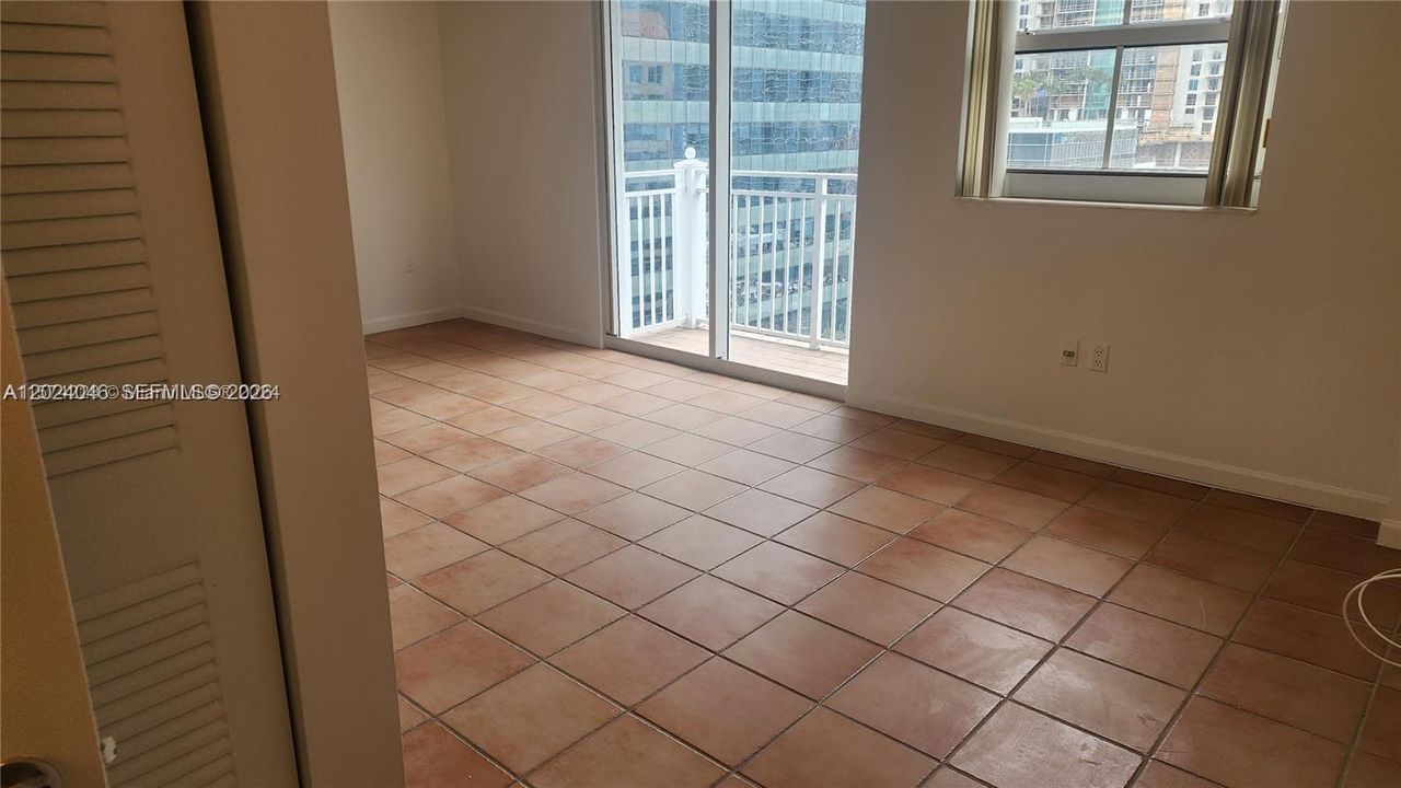 Activo con contrato: $2,450 (1 camas, 1 baños, 600 Pies cuadrados)