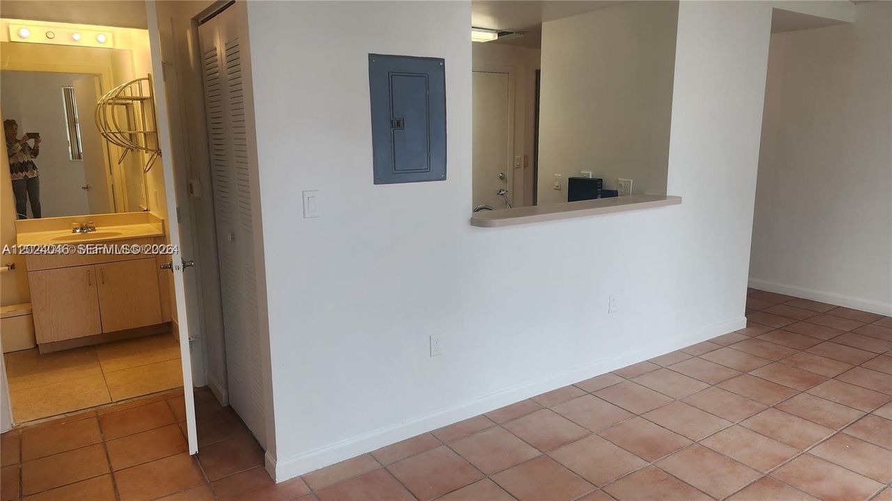 Activo con contrato: $2,450 (1 camas, 1 baños, 600 Pies cuadrados)