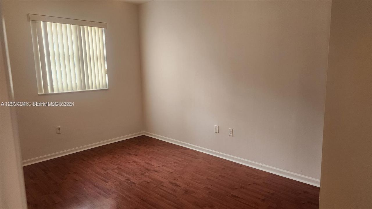 Activo con contrato: $2,450 (1 camas, 1 baños, 600 Pies cuadrados)