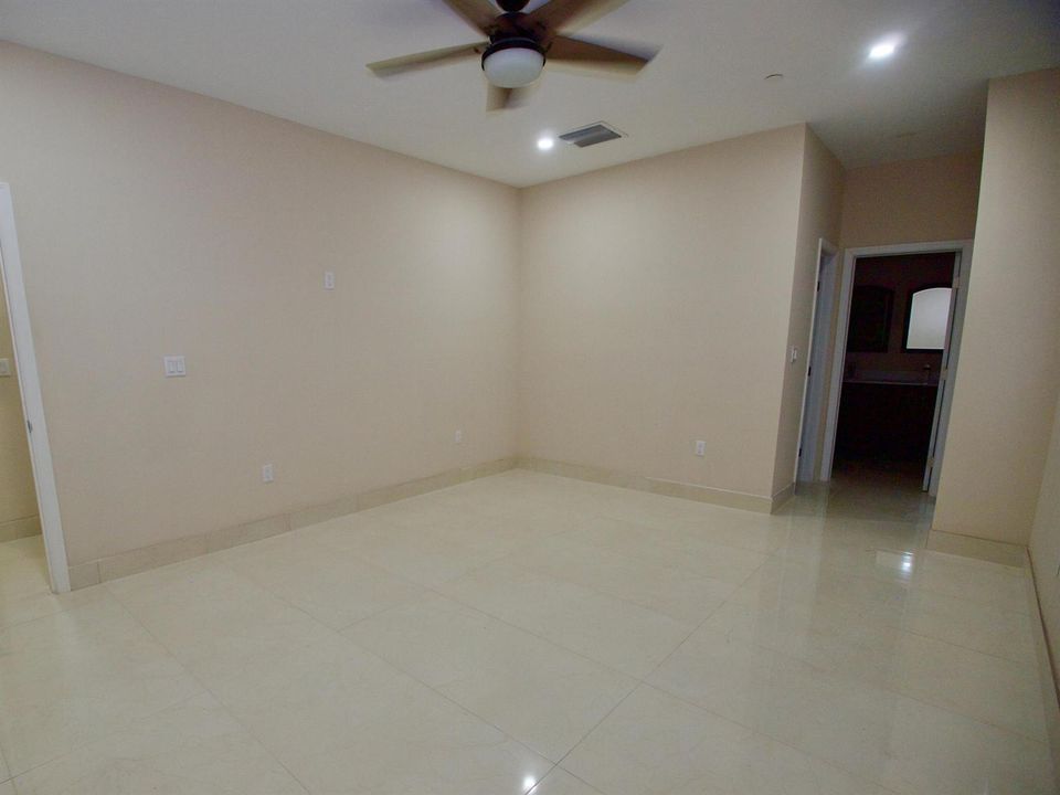 P1013497