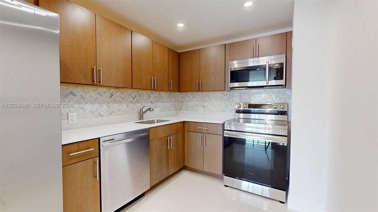 En Venta: $275,000 (1 camas, 1 baños, 810 Pies cuadrados)
