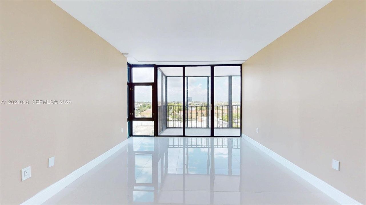 En Venta: $275,000 (1 camas, 1 baños, 810 Pies cuadrados)