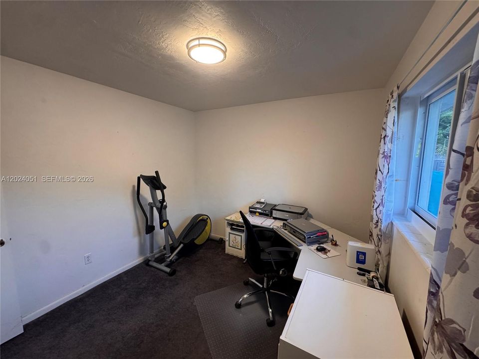 For Sale: $655,000 (4 beds, 2 baths, 1972 Square Feet)