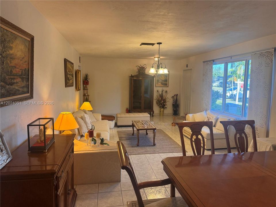 For Sale: $655,000 (4 beds, 2 baths, 1972 Square Feet)