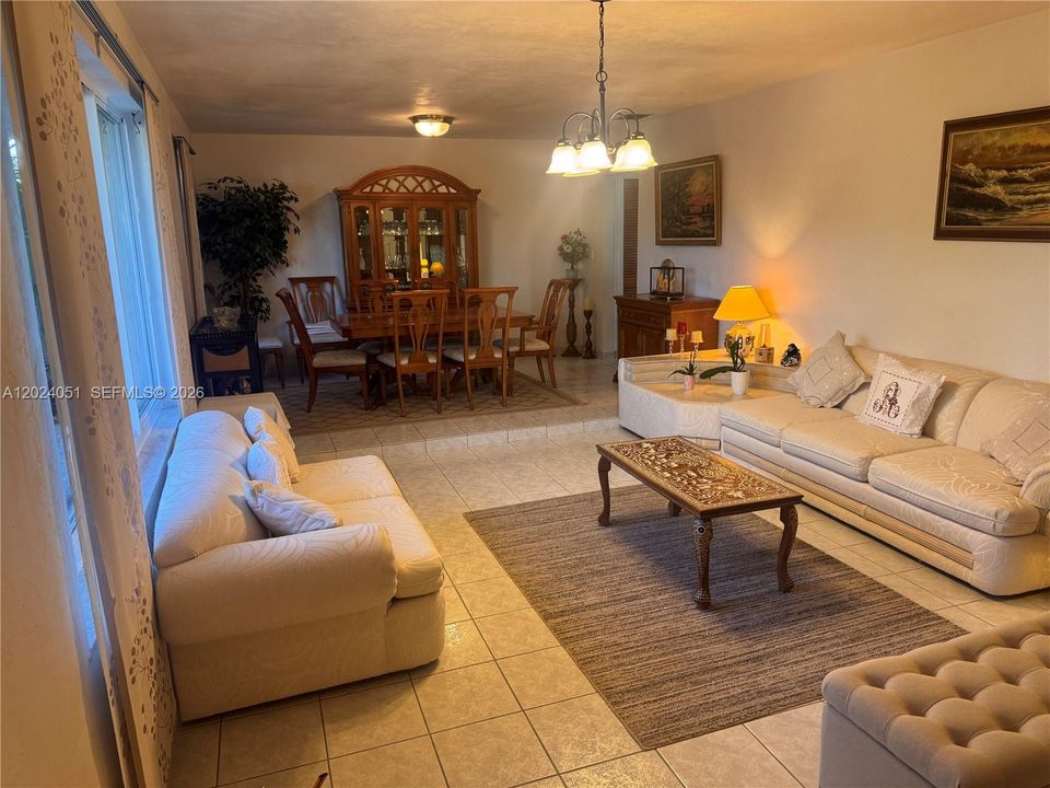 For Sale: $655,000 (4 beds, 2 baths, 1972 Square Feet)