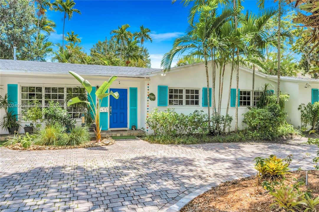 For Rent: $8,000 (4 beds, 3 baths, 2621 Square Feet)