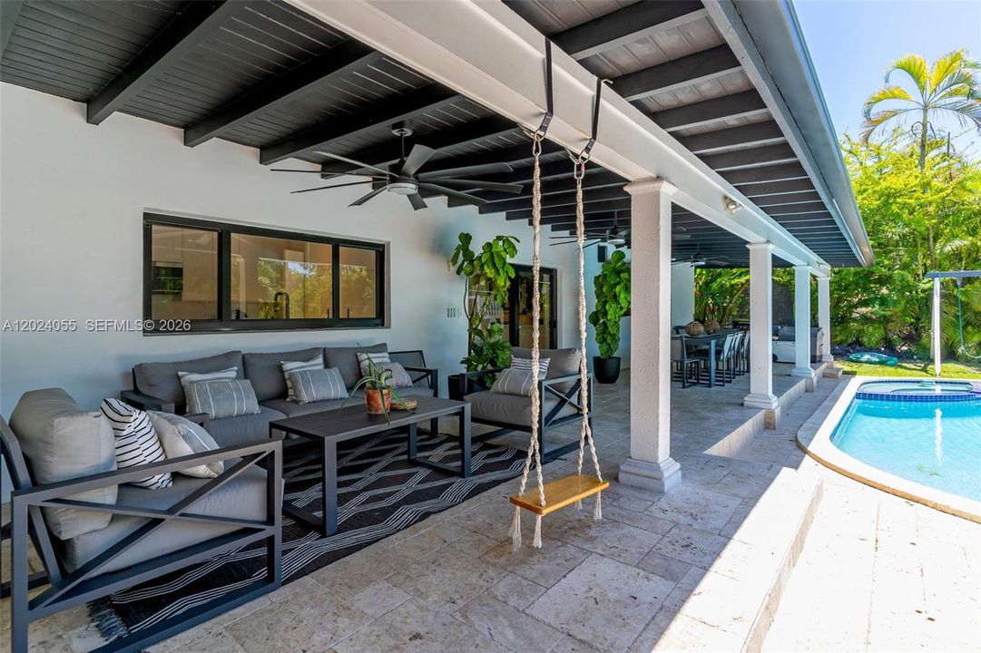 For Sale: $3,300,000 (4 beds, 2 baths, 2550 Square Feet)