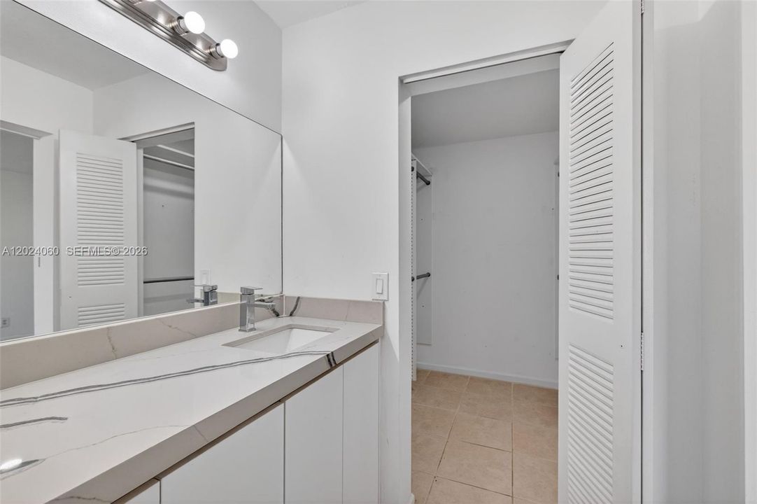 En Renta: $2,900 (3 camas, 2 baños, 1373 Pies cuadrados)