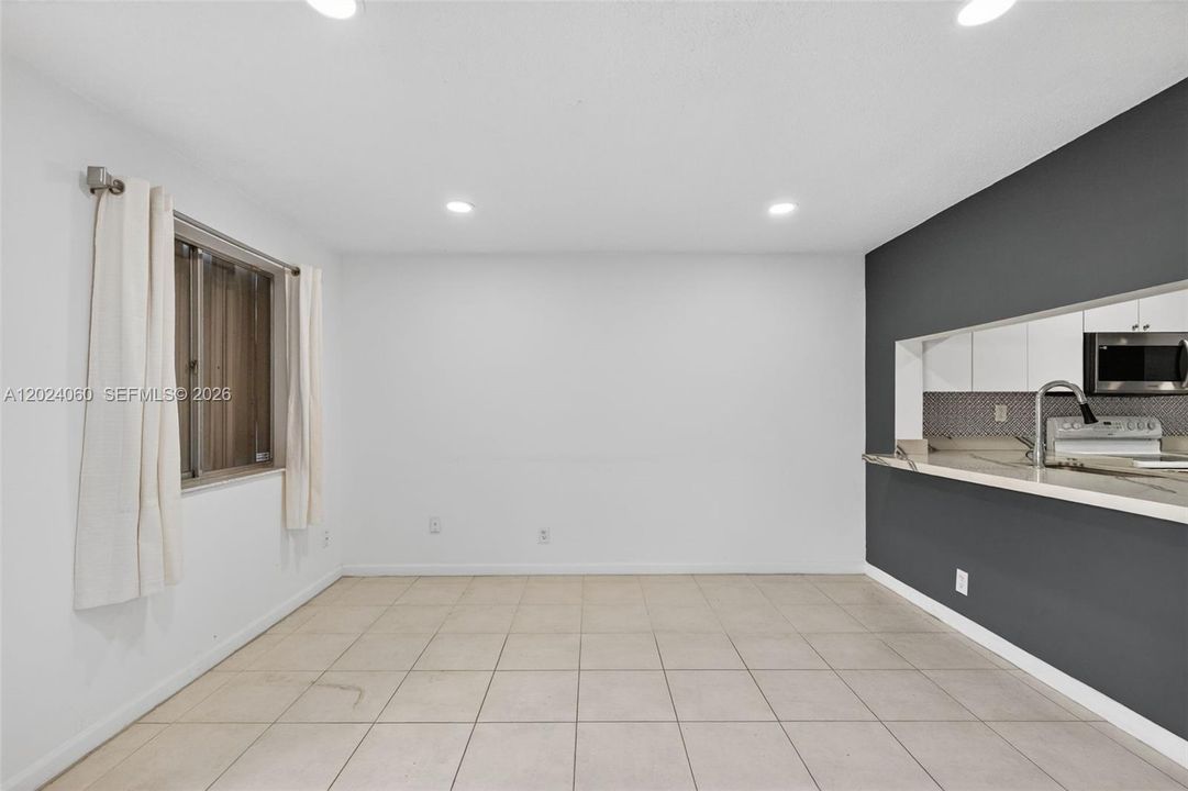 En Renta: $2,900 (3 camas, 2 baños, 1373 Pies cuadrados)