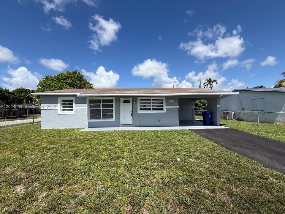 For Rent: $3,200 (4 beds, 2 baths, 1248 Square Feet)