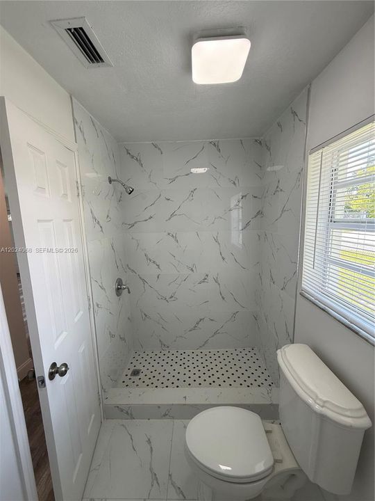 For Rent: $3,200 (4 beds, 2 baths, 1248 Square Feet)