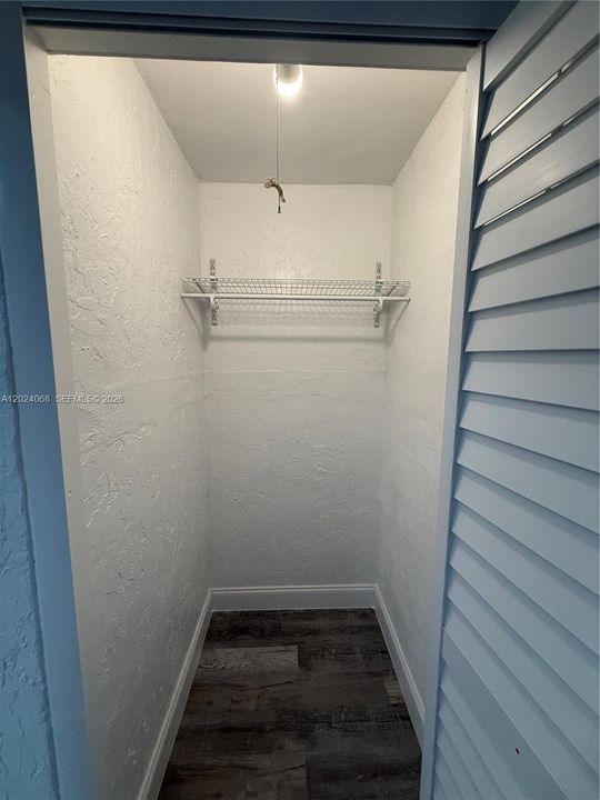 For Rent: $3,200 (4 beds, 2 baths, 1248 Square Feet)