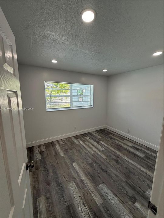 For Rent: $3,200 (4 beds, 2 baths, 1248 Square Feet)
