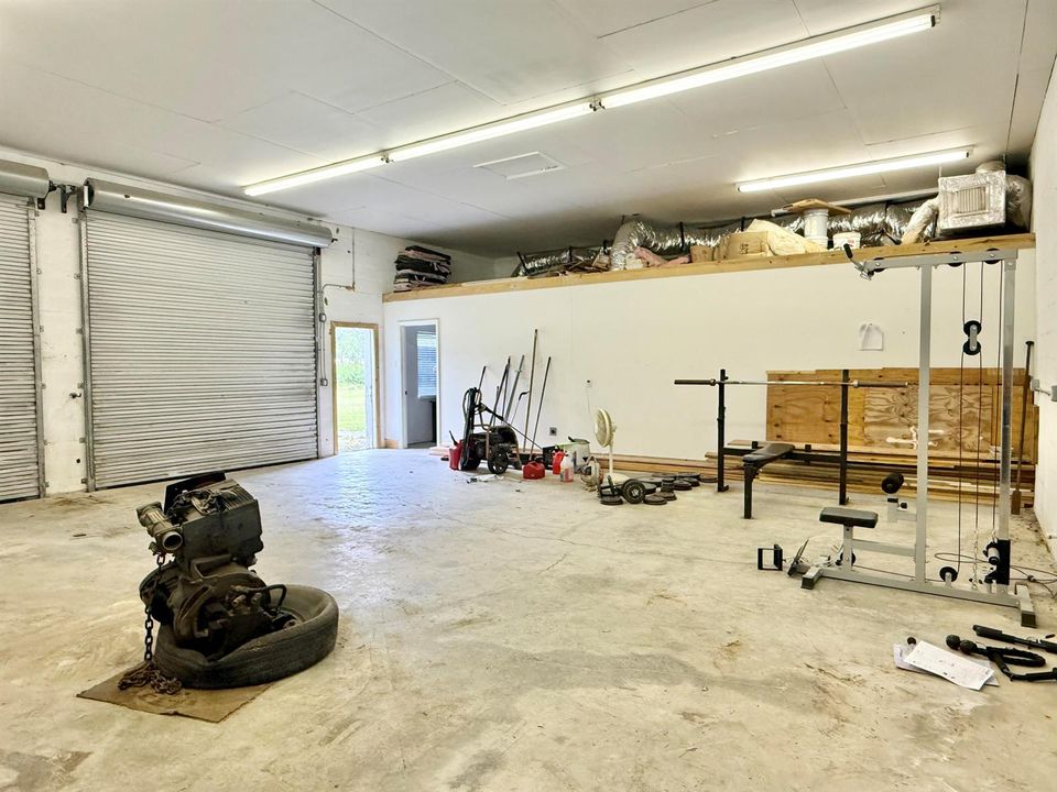 detached 2 car garage/office