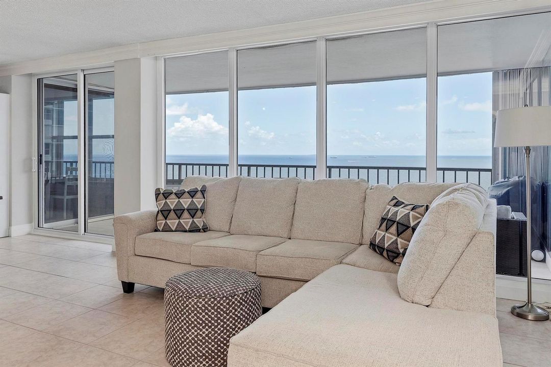 4280 Galt Ocean Dr - PH - L - 181