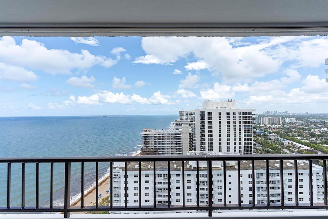 4280 Galt Ocean Dr - PH - L - 259
