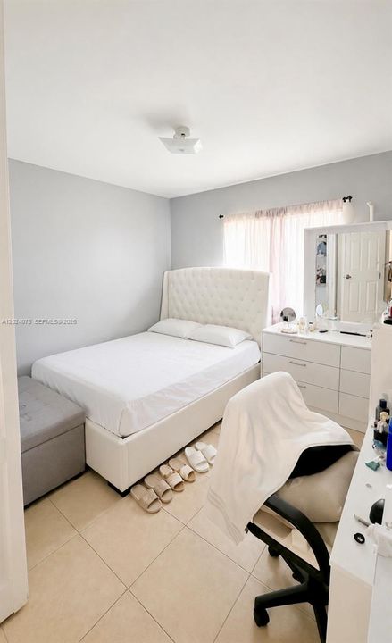 For Sale: $600,000 (4 beds, 2 baths, 1710 Square Feet)