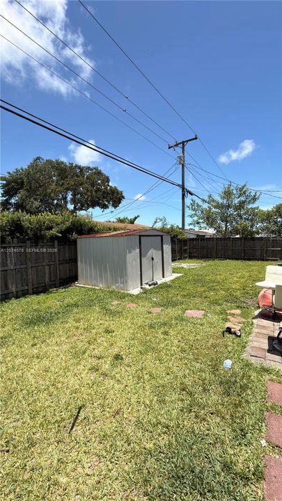 For Sale: $600,000 (4 beds, 2 baths, 1710 Square Feet)