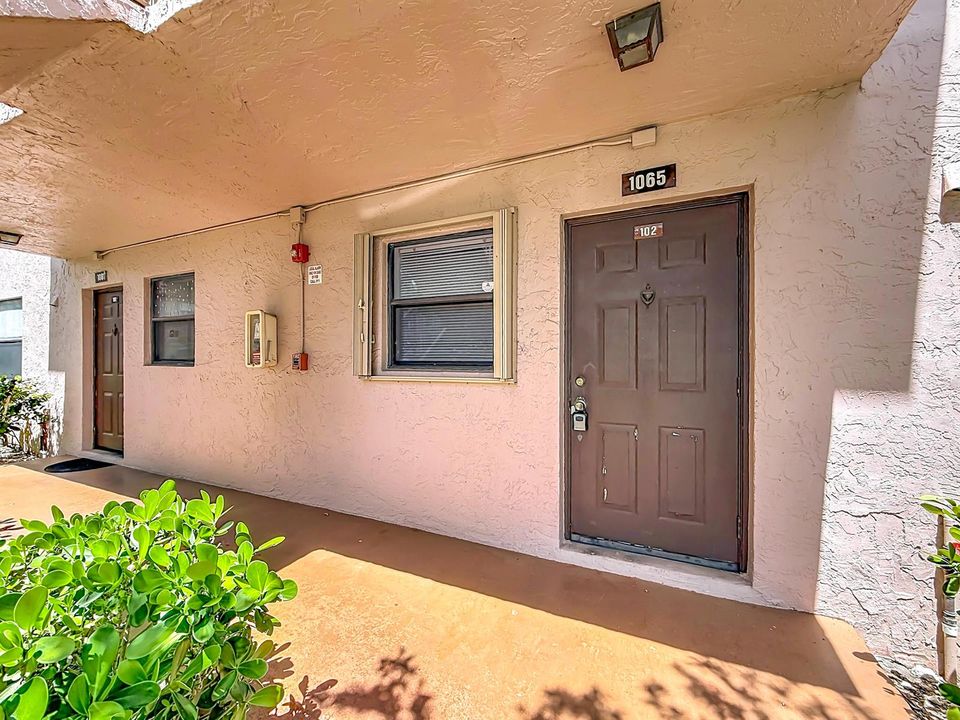 1065 NW 106th Terrace #102-11