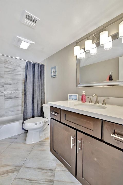 For Rent: $2,300 (1 beds, 1 baths, 846 Square Feet)