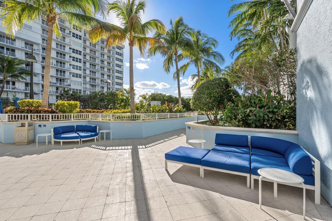 Courtyard lounge area