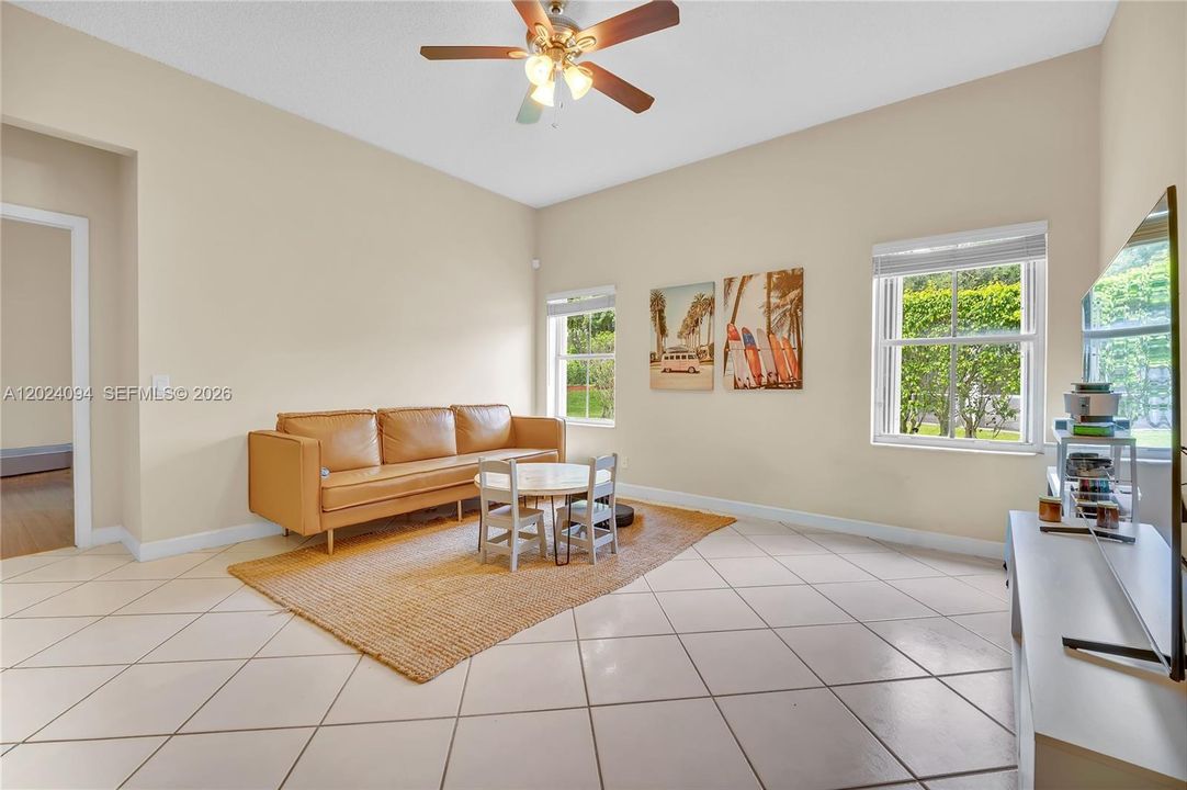 For Sale: $715,000 (3 beds, 2 baths, 1628 Square Feet)