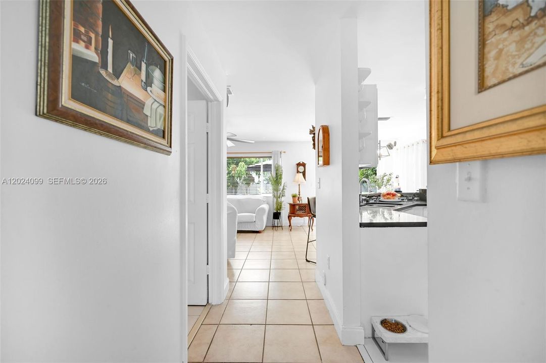 For Sale: $600,000 (3 beds, 2 baths, 1528 Square Feet)