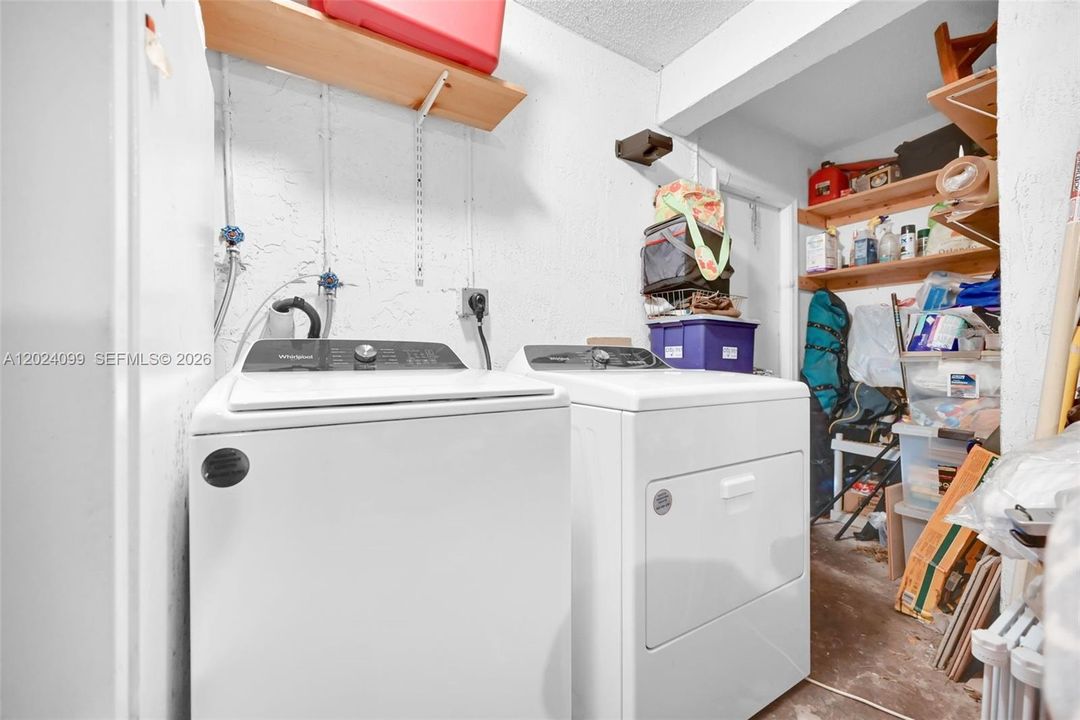 For Sale: $600,000 (3 beds, 2 baths, 1528 Square Feet)