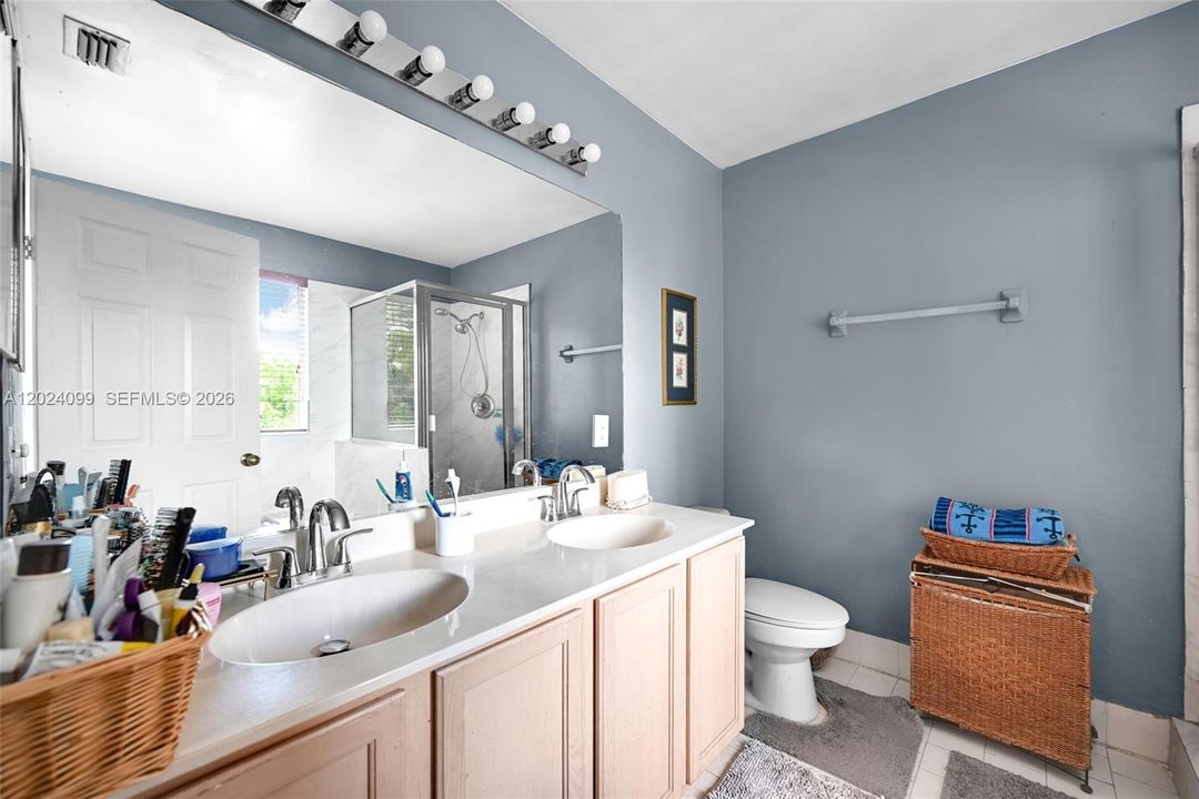 For Sale: $600,000 (3 beds, 2 baths, 1528 Square Feet)