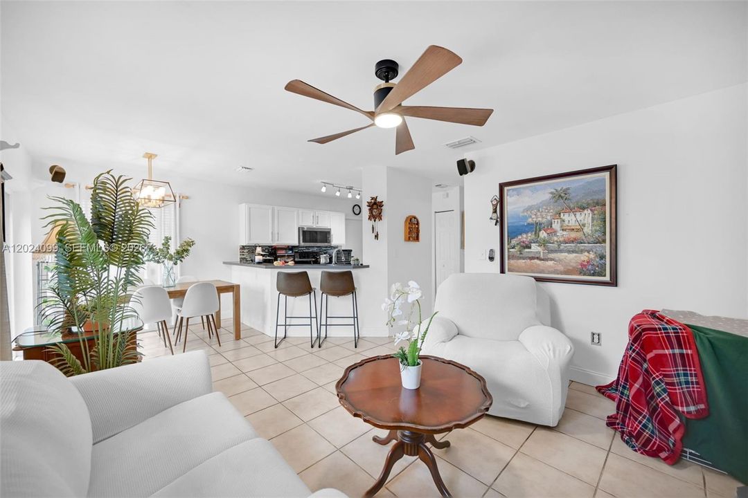 For Sale: $600,000 (3 beds, 2 baths, 1528 Square Feet)