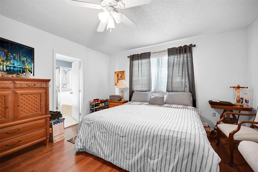 For Sale: $600,000 (3 beds, 2 baths, 1528 Square Feet)
