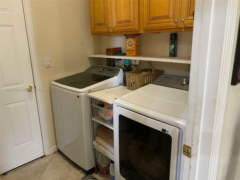 В аренду: $6,500 (4 спален, 3 ванн, 2729 Квадратных фут)