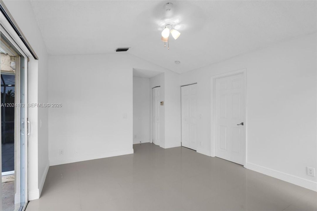 En Renta: $3,950 (3 camas, 2 baños, 1390 Pies cuadrados)