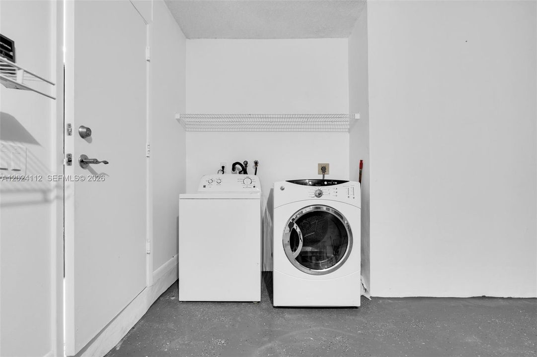 En Renta: $3,950 (3 camas, 2 baños, 1390 Pies cuadrados)