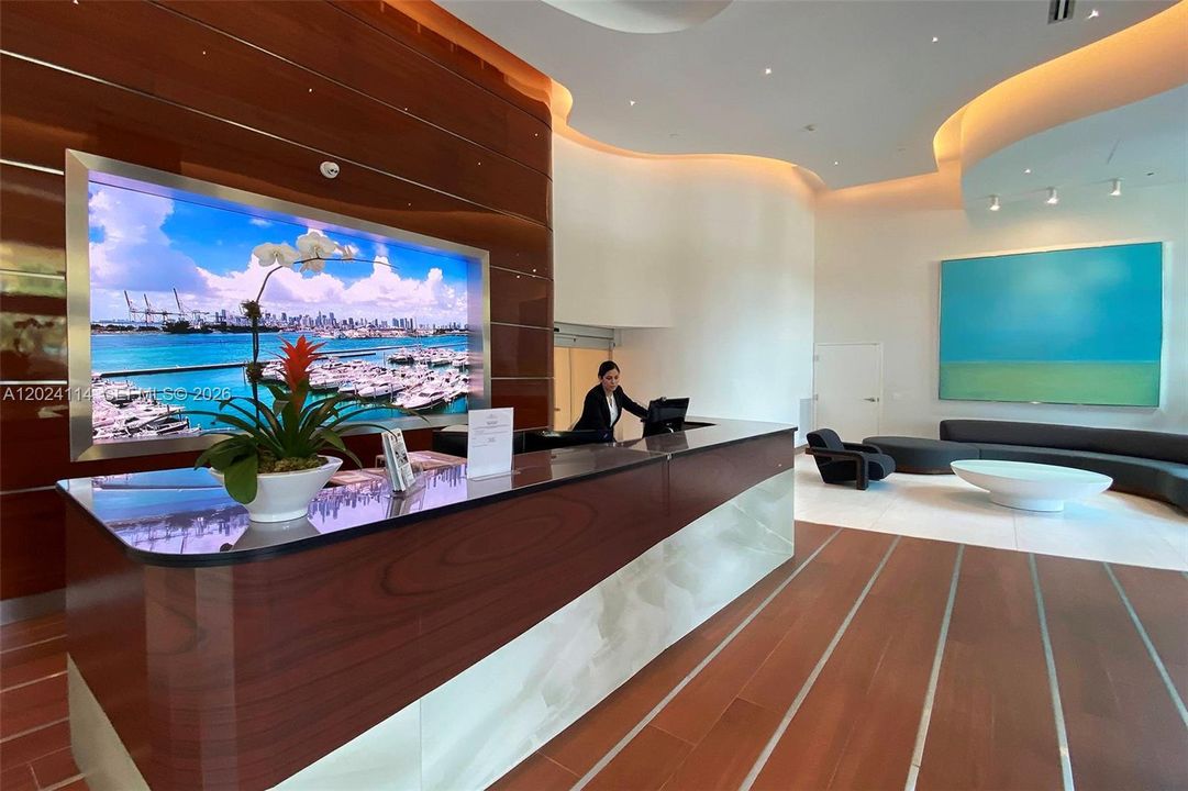 For Sale: $699,000 (1 beds, 1 baths, 740 Square Feet)